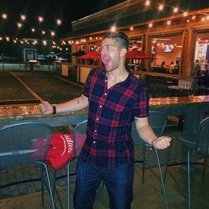 Meet your Posher, Travis